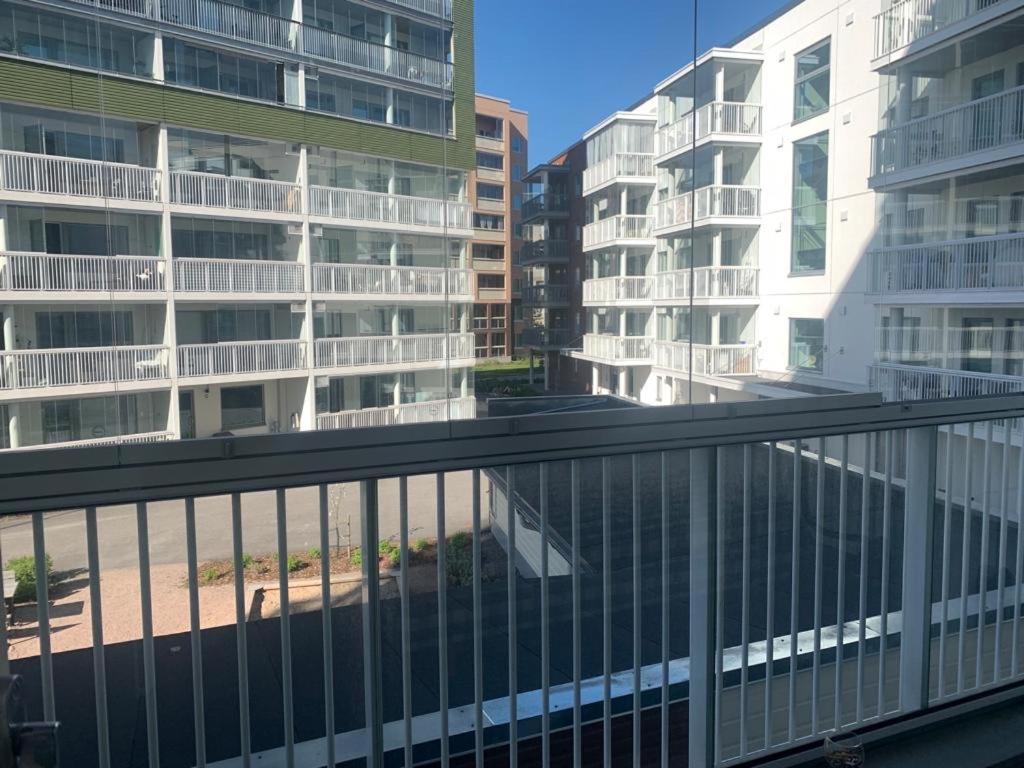 Modern One Bedroom Apartment Nearby Airport Vantaa Eksteriør billede